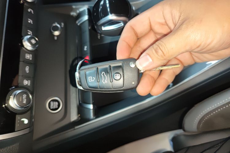 奥迪Q3 Sportback 2022款 40 TFSI 时尚型中控内饰7001