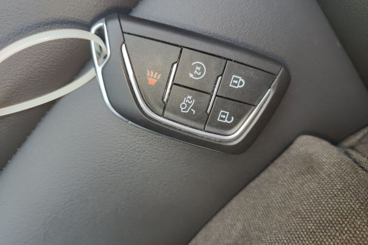 凯迪拉克CT4 2021款 28T 风尚型中控内饰11