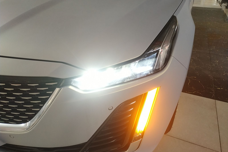 凯迪拉克CT5 2022款 28T 豪华型局部细节36