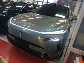 魏牌 蓝山 2025款 四驱 Ultra