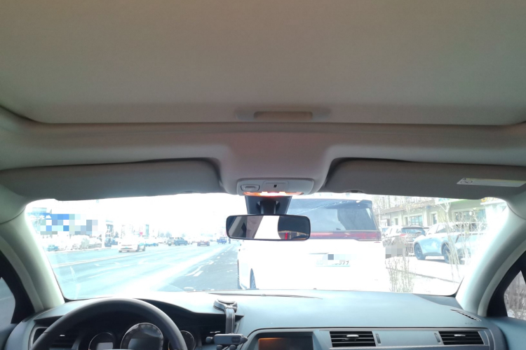 雪铁龙C5 2014款 1.6T 自动尊享型中控内饰22