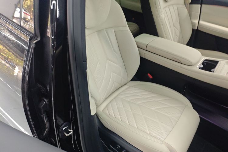 蔚来ES6 2025款 75kWh局部细节41