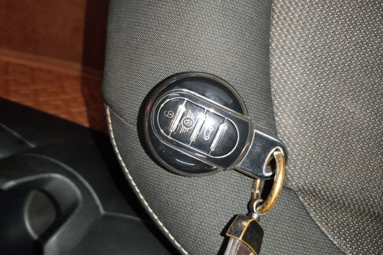 MINI 2019款 1.5T ONE PLUS中控内饰7001