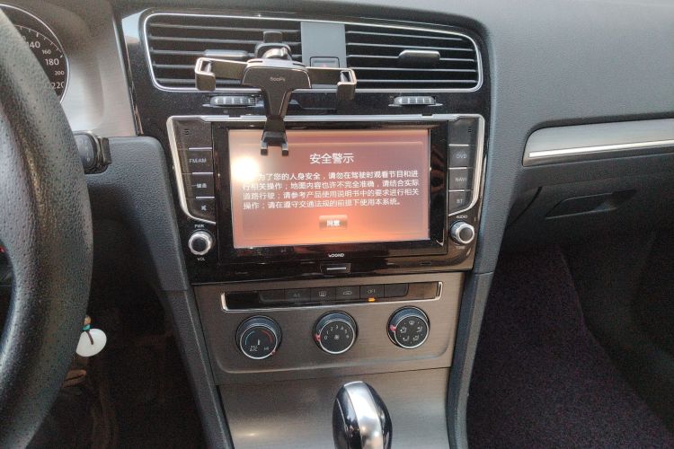 大众 高尔夫 2014款 1.6L 自动舒适型中控内饰16