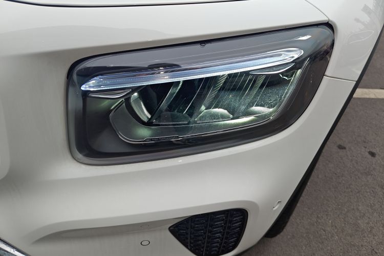 奔驰GLB 2025款 GLB 220 动感型局部细节36