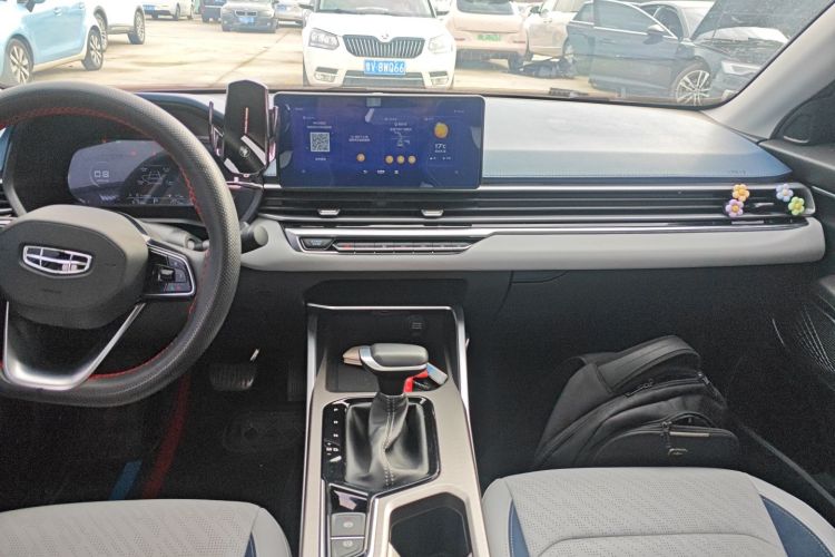 吉利汽车 帝豪 2022款 第4代 1.5L CVT旗舰型局部细节16