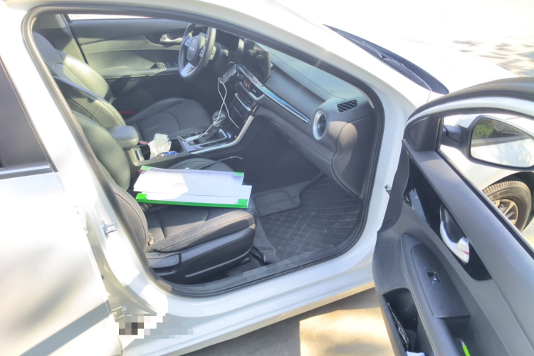 起亚K3 2021款 改款 1.5L CVT时尚版局部细节9005