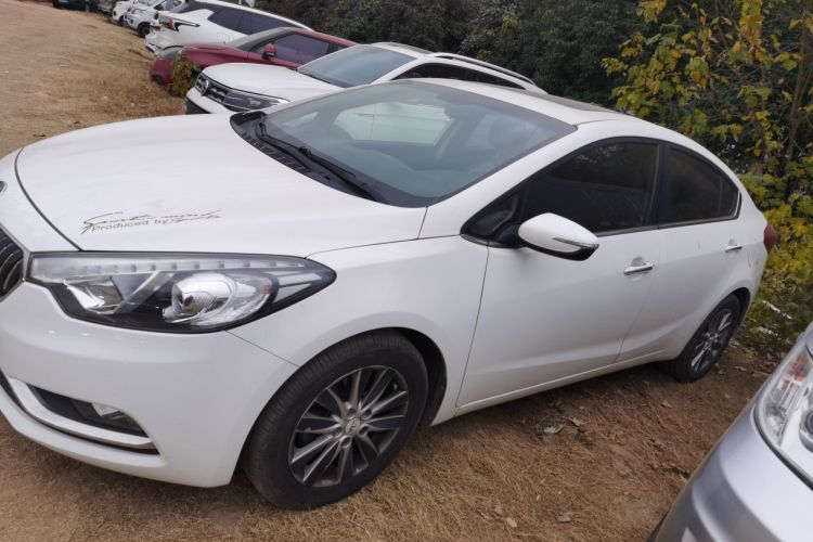 起亚K3 2015款 1.6L 自动GLS车身外观4