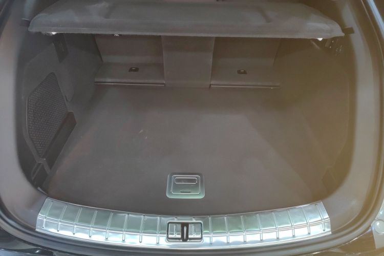 腾势Z9GT 2024款 1100四驱Ultra版机舱底盘23