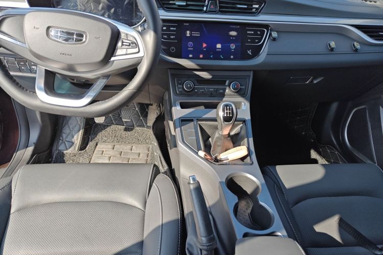 吉利汽车 帝豪 2019款 领军版 1.5L 手动向上互联型 国VI中控内饰16