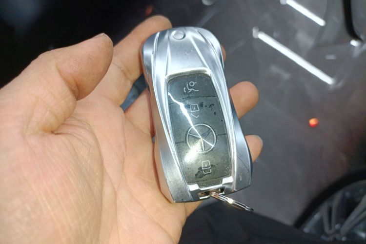 奔驰C级 2020款 改款 C 200 L 时尚型运动版中控内饰7001