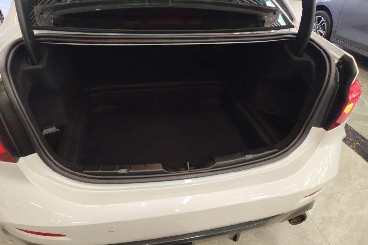 宝马1系 2023款 120i M运动曜熠版局部细节23