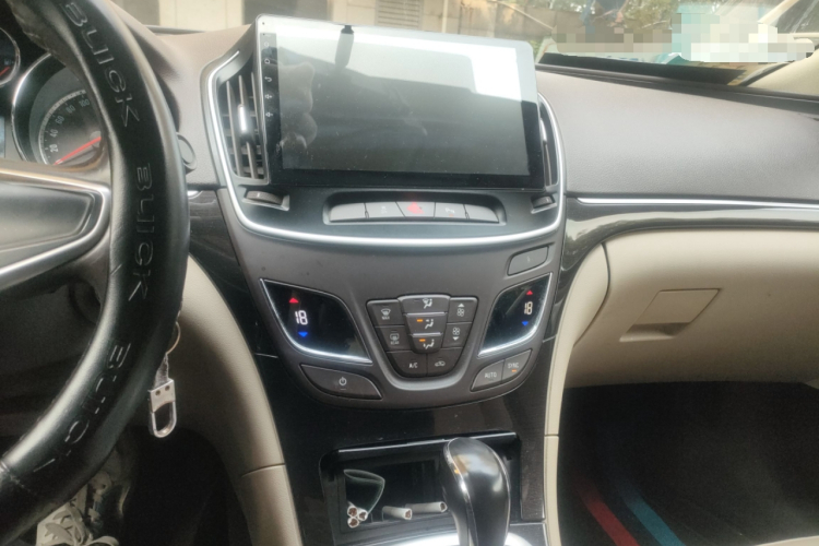 别克 君威 2015款 2.0L 领先时尚型局部细节16