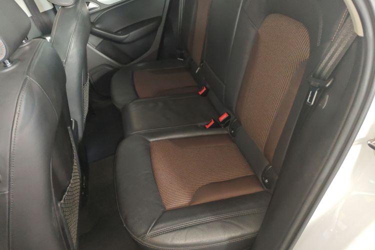 奥迪Q3 2018款 30周年年型 30 TFSI 时尚型中控内饰7004