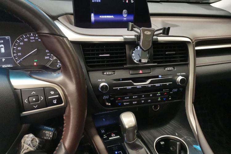雷克萨斯RX 2016款 300 四驱典雅版 国VI中控内饰16