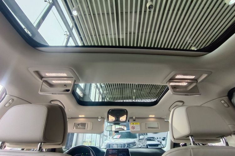 宝马7系 2021款 740Li 领先型 豪华套装局部细节22