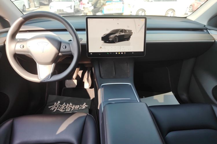 特斯拉 Model Y 2022款 改款 后轮驱动版中控内饰16
