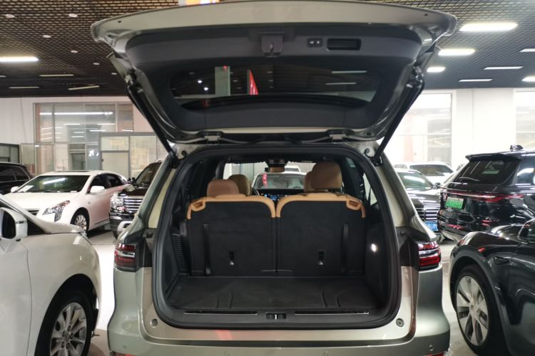 理想汽车 理想ONE 2021款 增程6座版机舱底盘23