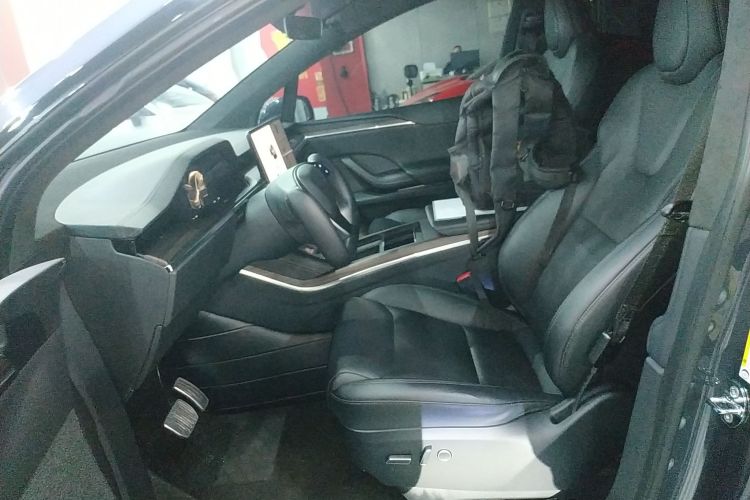 特斯拉 Model X 2023款 双电机全轮驱动版局部细节19