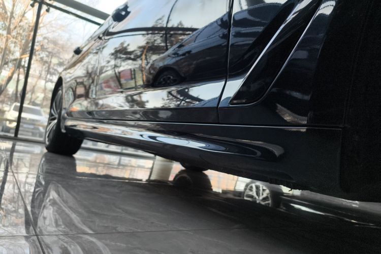 宝马5系 2019款 改款 530Li 领先型 M运动套装局部细节9001