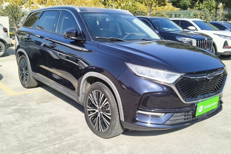 长安欧尚X7 2020款 1.5T 自动尊享型车身外观3