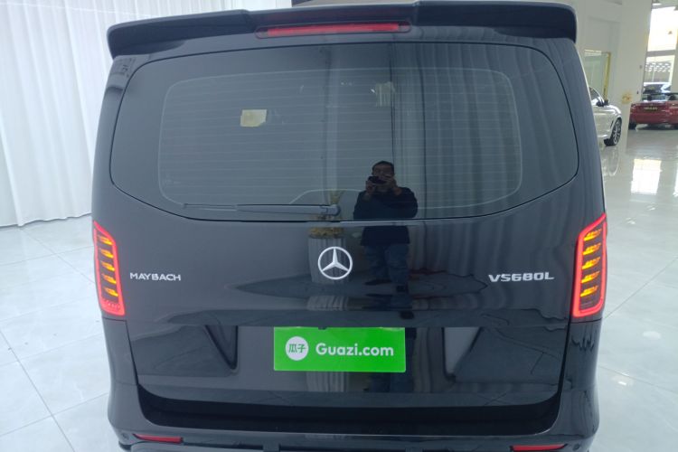 奔驰 威霆 2021款 2.0T 商务版 7座车身外观6