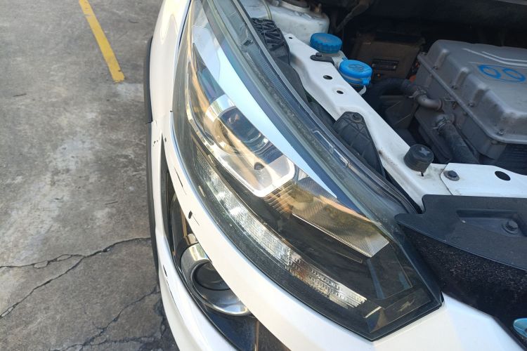 北汽新能源EX 2018款 EX360 新尚版车身外观8