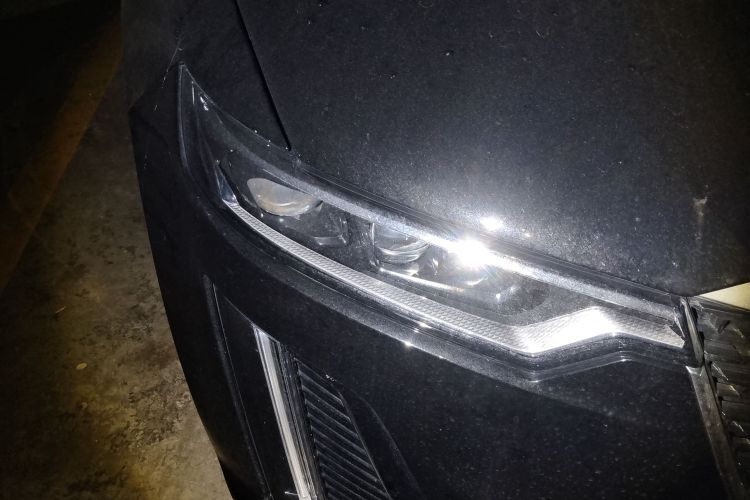 凯迪拉克XT6 2021款 2.0T 六座四驱豪华型车身外观8