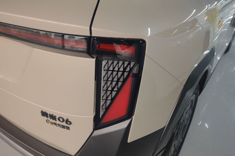 东风纳米 纳米06 2025款 471 Ultra车身外观9