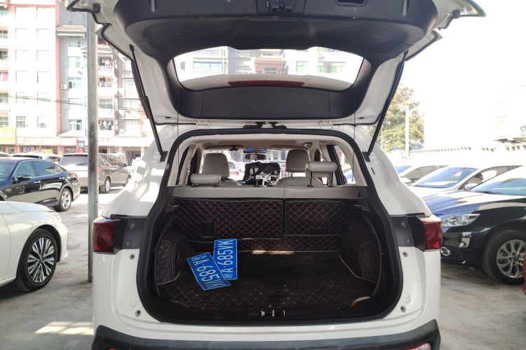 北汽幻速S5 2017款 1.3T 手动尊贵型机舱底盘23