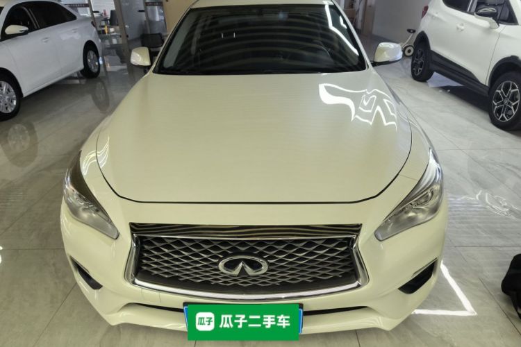 英菲尼迪Q50L 2018款 2.0T 舒适版 国VI车身外观2