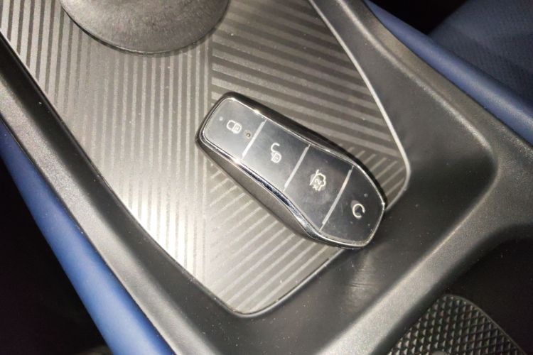 比亚迪 海鸥 2025款 305km 活力版中控内饰7001