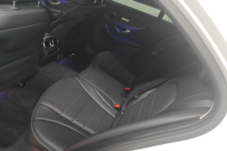 奔驰C级 2020款 改款 C 200 L 时尚型运动版中控内饰21