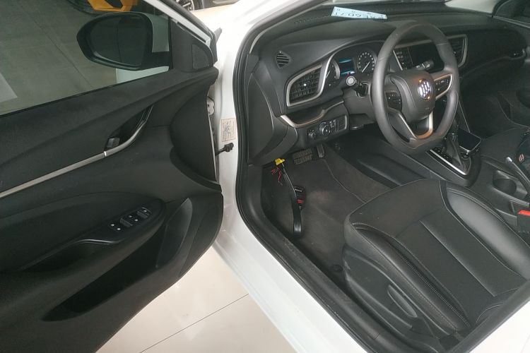 别克 英朗 2021款 改款 典范 1.5L 自动精英型中控内饰7003