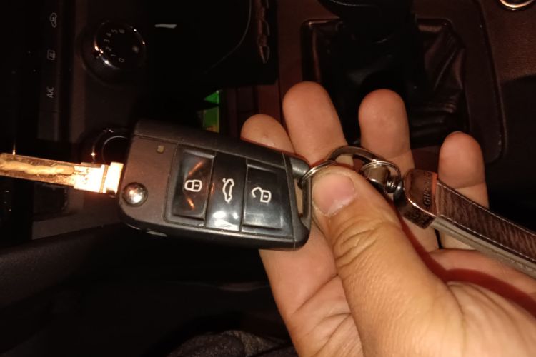 斯柯达 明锐 2015款 1.6L 手动逸致版中控内饰7001