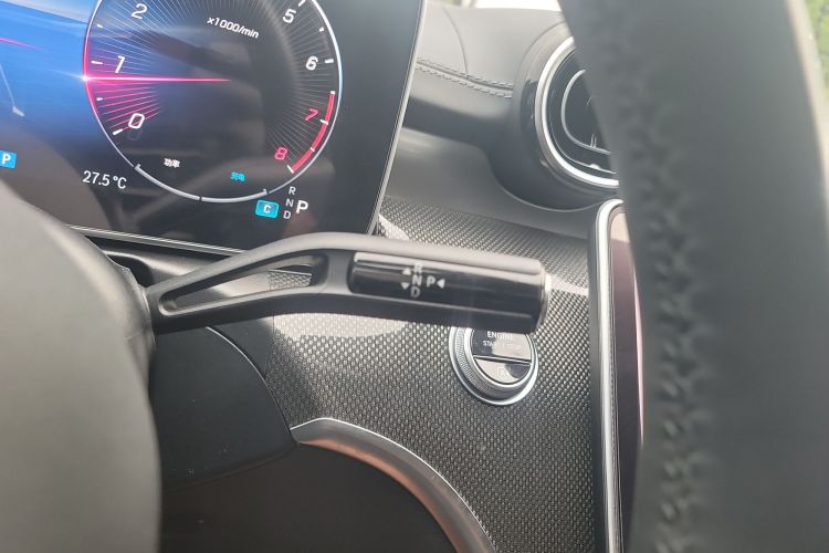 奔驰C级 2023款 C 200 L 运动版局部细节18