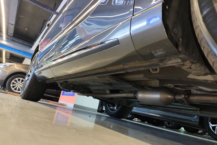 长安UNI-Z 2025款 1.5T 豪华型机舱底盘29