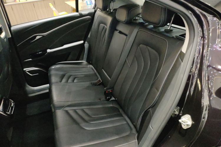 哪吒汽车 哪吒U 2021款 Pro 400 巡航版中控内饰7004