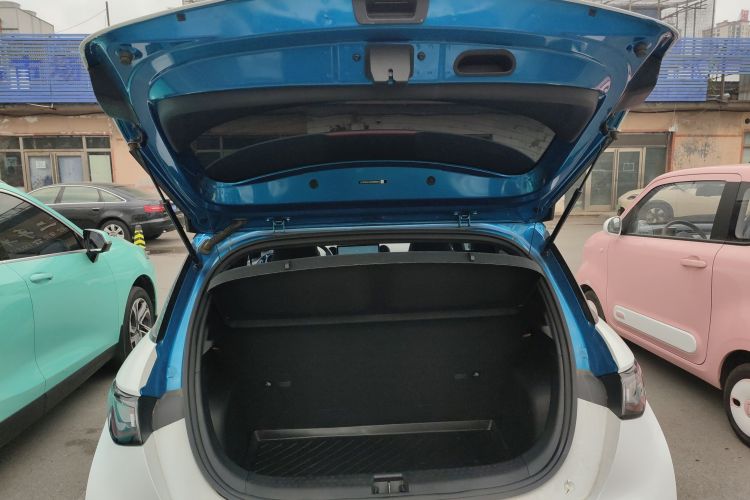 比亚迪 海豚 2021款 405km 时尚版机舱底盘23