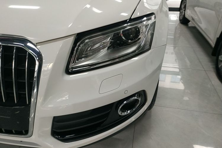 奥迪Q5 2016款 40 TFSI 技术型局部细节36