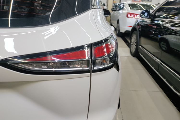 宝骏510 2019款 1.5L 手动乐享型77kW 国VI车身外观9