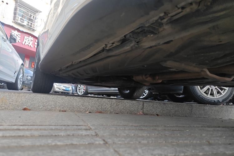 奔驰GLC 2020款 改款 GLC 260 L 4MATIC 豪华型局部细节9002