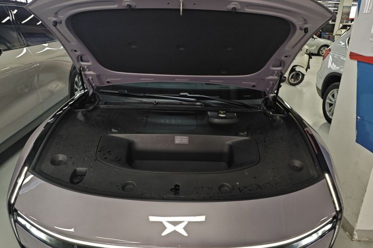 小鹏P7 2025款 750 四驱高性能 Ultra局部细节24