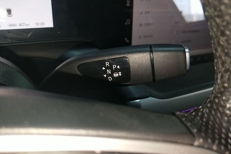 小鹏P7 2022款 480G+中控内饰18