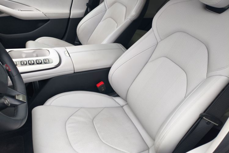 小米汽车 小米SU7 2024款 四驱超长续航高阶智驾Max版局部细节19