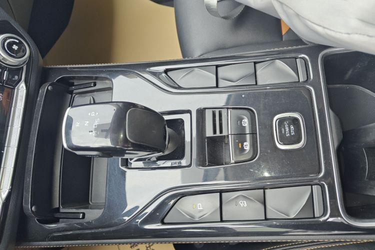 奔腾T77 2020款 PRO 280 TID 自动豪华型中控内饰18