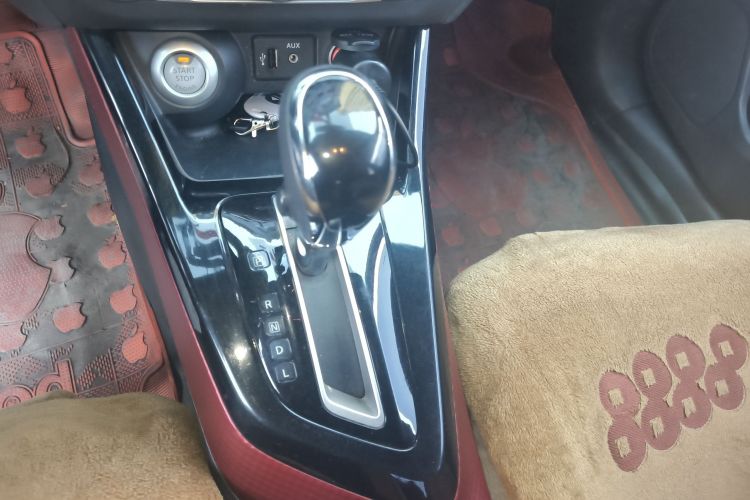 日产 蓝鸟 2016款 1.6L CVT智酷版中控内饰18