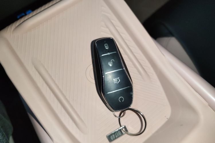 比亚迪 海鸥 2024款 荣耀版 305km 活力版中控内饰11