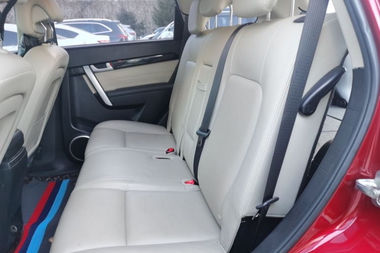 雪佛兰 科帕奇 2015款 2.4L 两驱城市版 7座中控内饰21