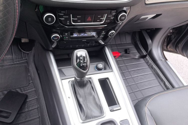 吉利汽车 远景X6 2016款 1.3T CVT豪华型局部细节18